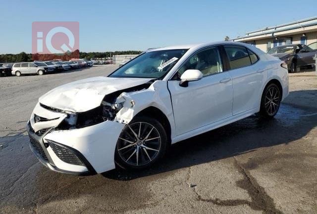 تۆیۆتا کامری